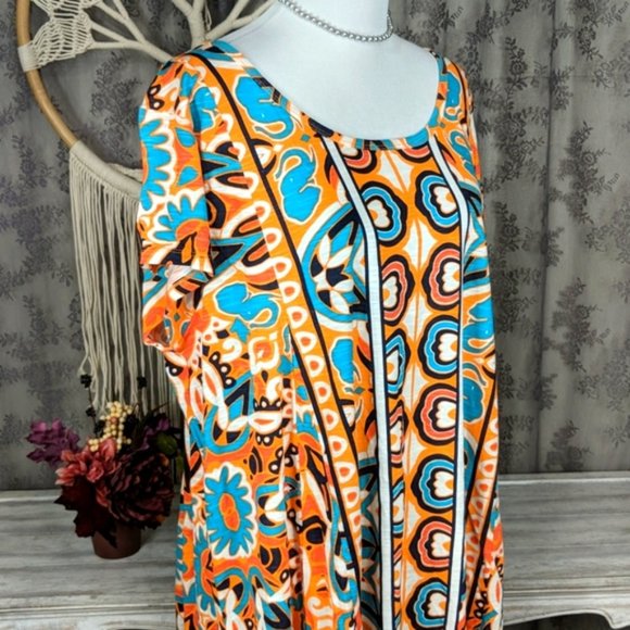 Crown and Ivy bright geometric elephant print dress - Picture 8 of 12